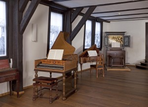 Instrumentensaal im Bachhaus Eisenach BY Constantin Beyer